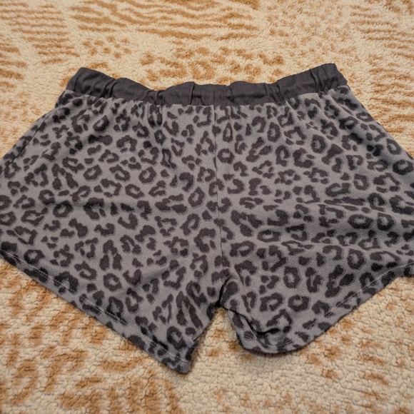 Lucky Brand Leopard Print Pajama Shorts – Size Small (Fits Like Medium) - Picture 6 of 6